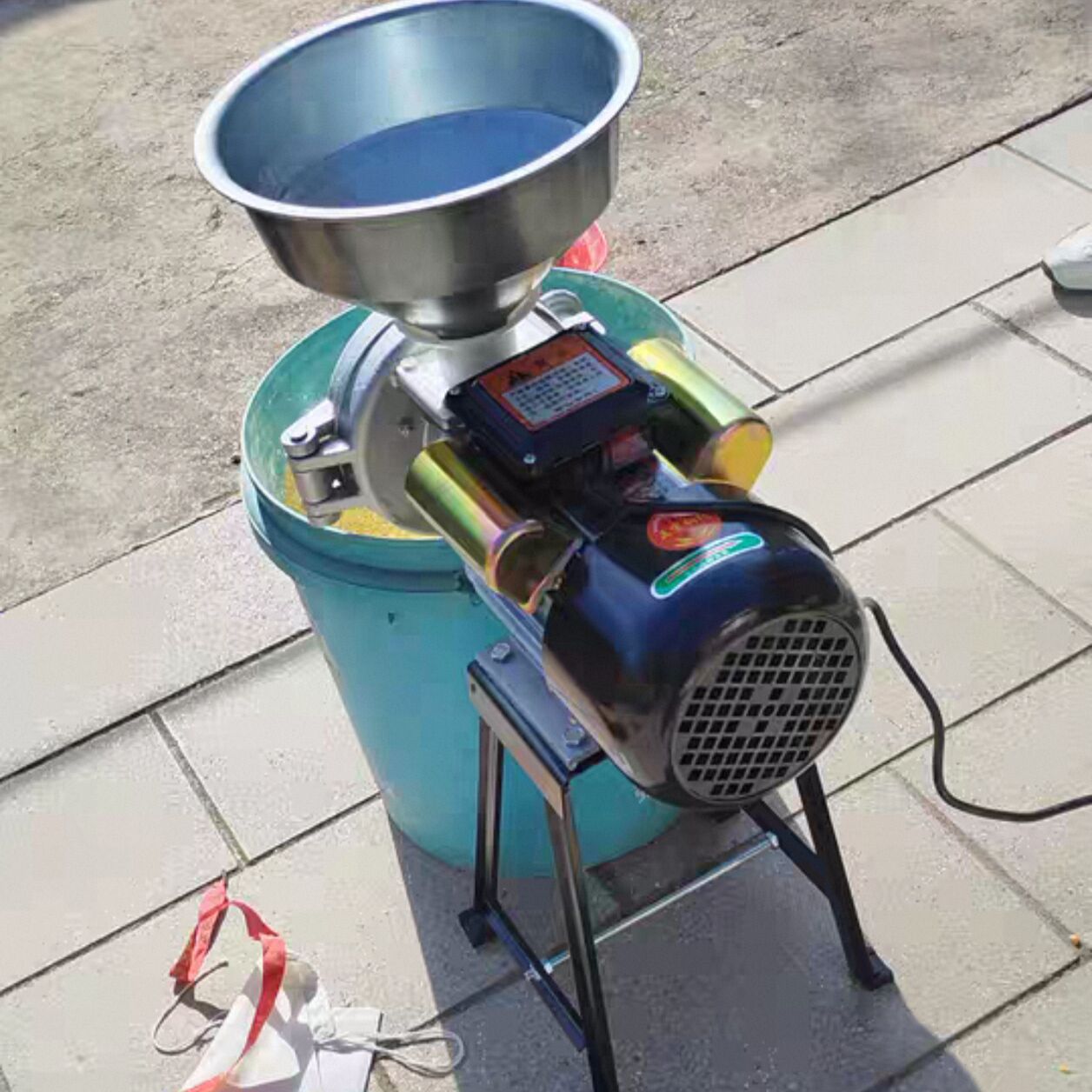 Corn Sheller Machine - 220V Electric Grinding Machine Grain Spice